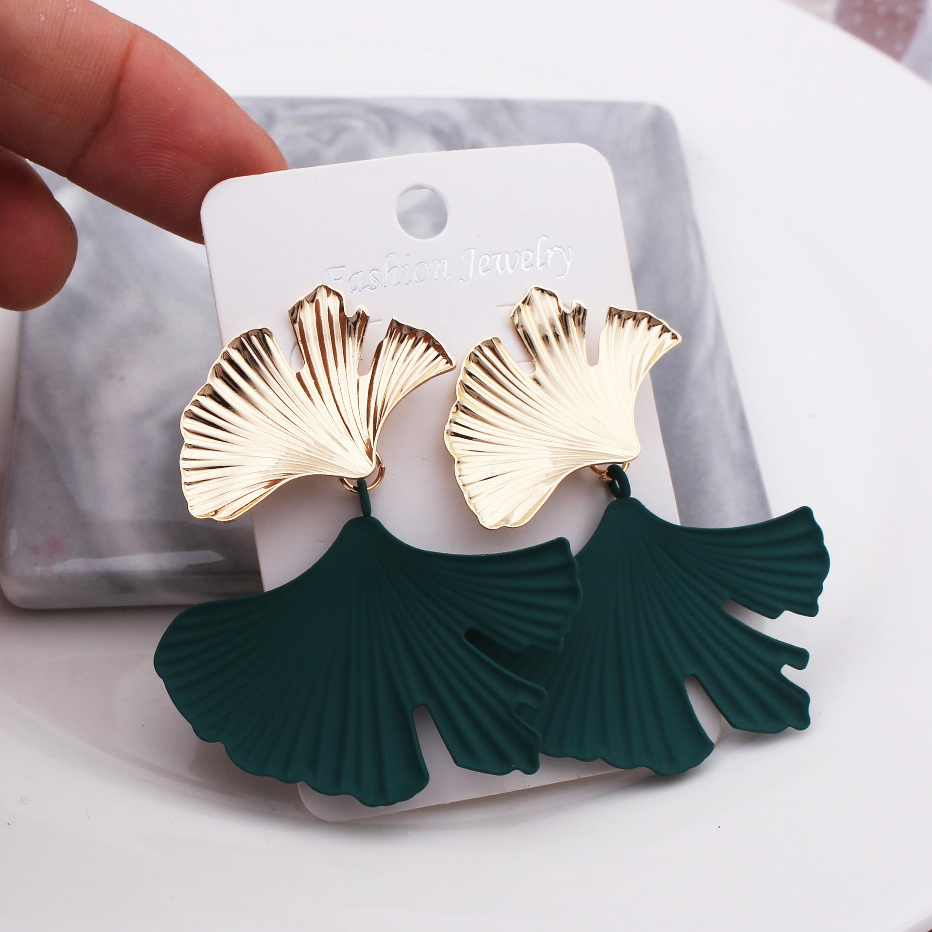 Asymmetric Leaves Ear Studs Cn0212