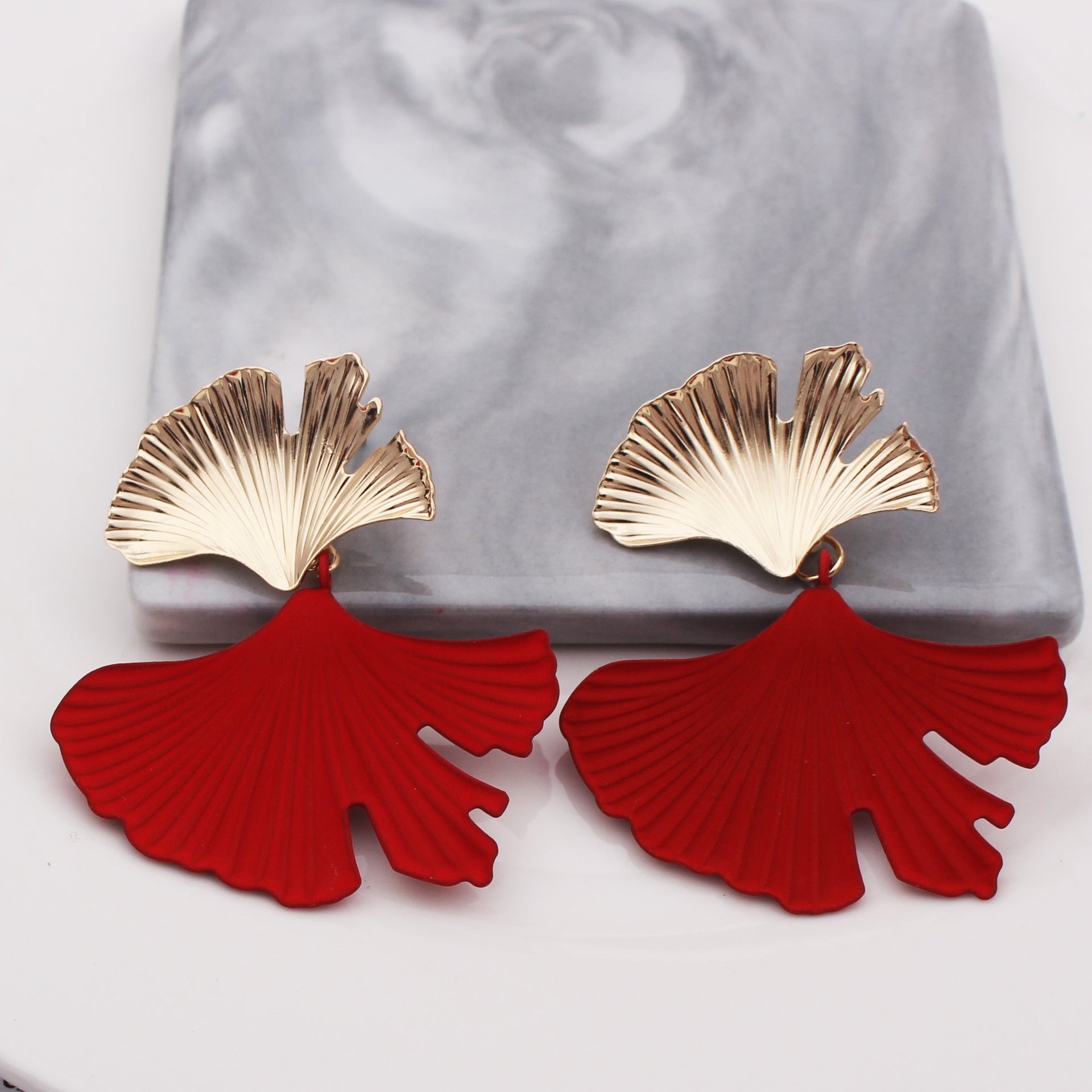 Asymmetric Leaves Ear Studs Cn0212