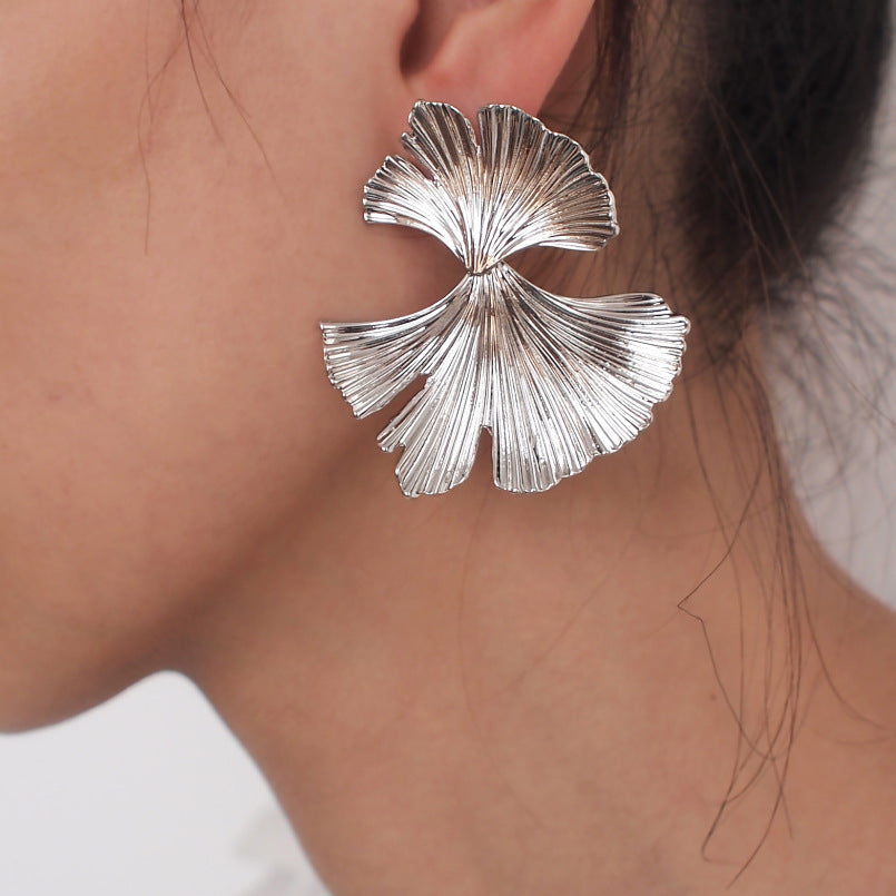 Asymmetric Leaves Ear Studs Cn0212