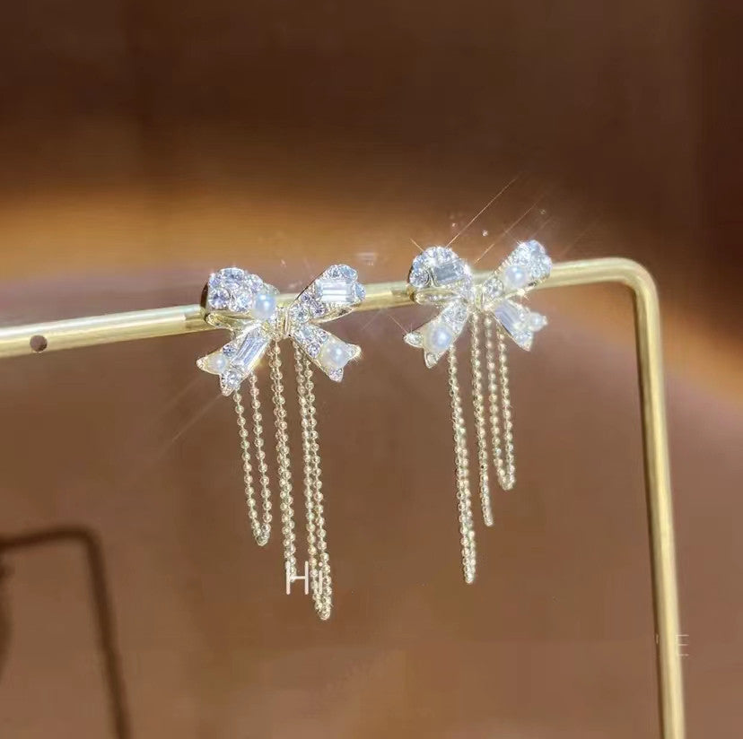 Long Fringe Bow Earrings Cn514