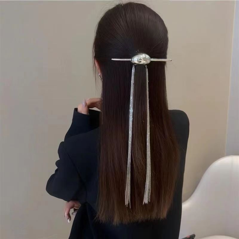 Moon Tassel Hairpin Cn0233