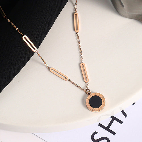 Classic Roman Black and White Double-Sided Design Clavicle Chain Cn0281