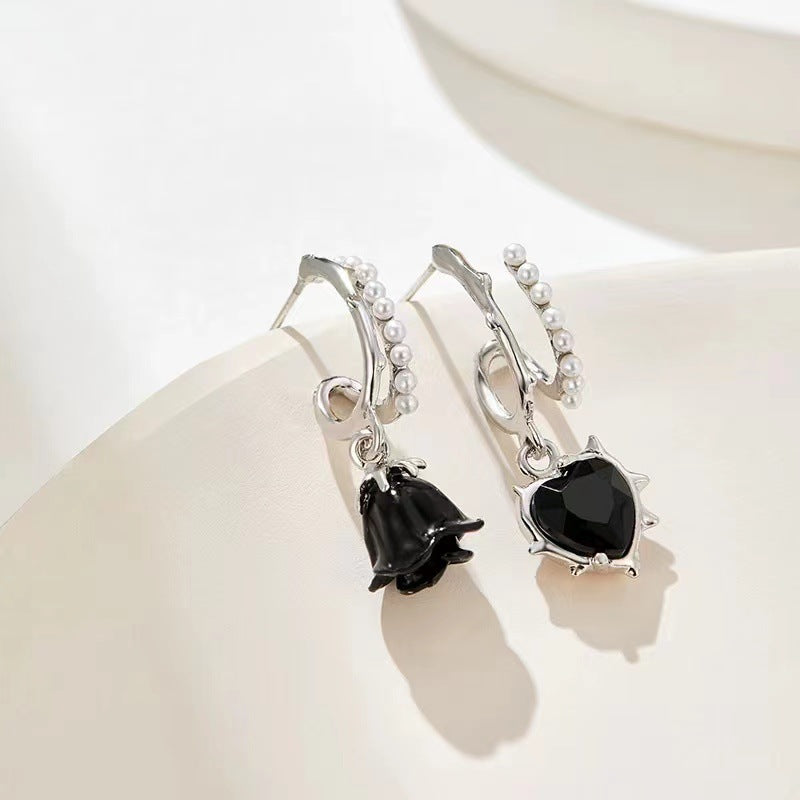 Heart Thorn Rose Vintage Flower Dark Black Earrings Cn519