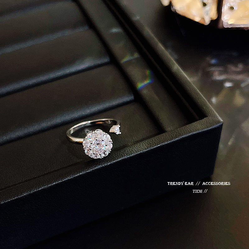 Three-Piece Rotating Earring Ring Cn0091