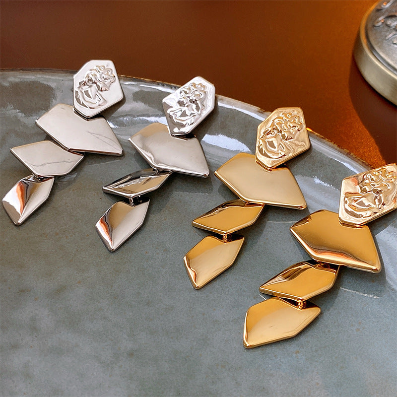 Portrait Irregular Long Tassel Earrings Cn355