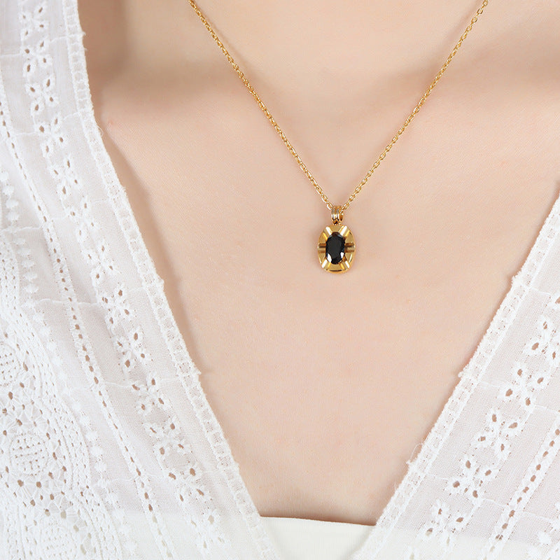 Black Zircon Pendant Geometric Clavicle Chain Cn0298