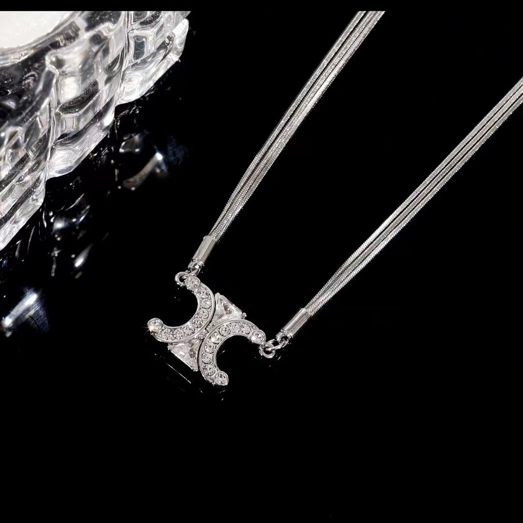 Women's Double C Magnet Necklace Cn354