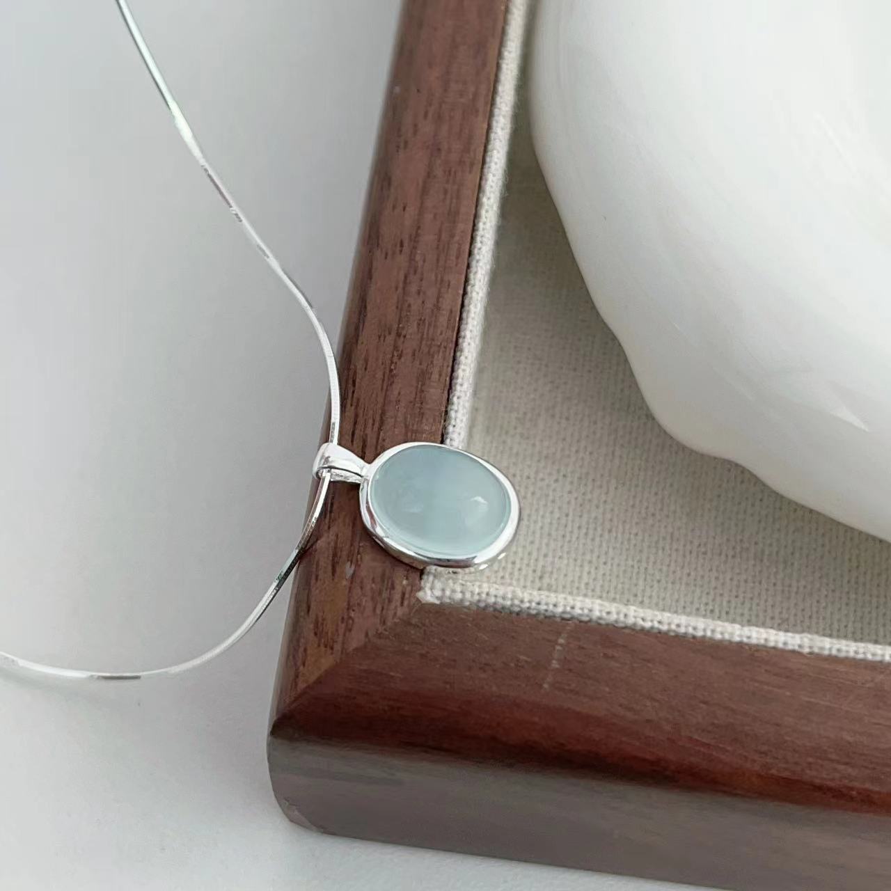 Gökyüzü mavi akik kolye yılan kemik kolye cn327