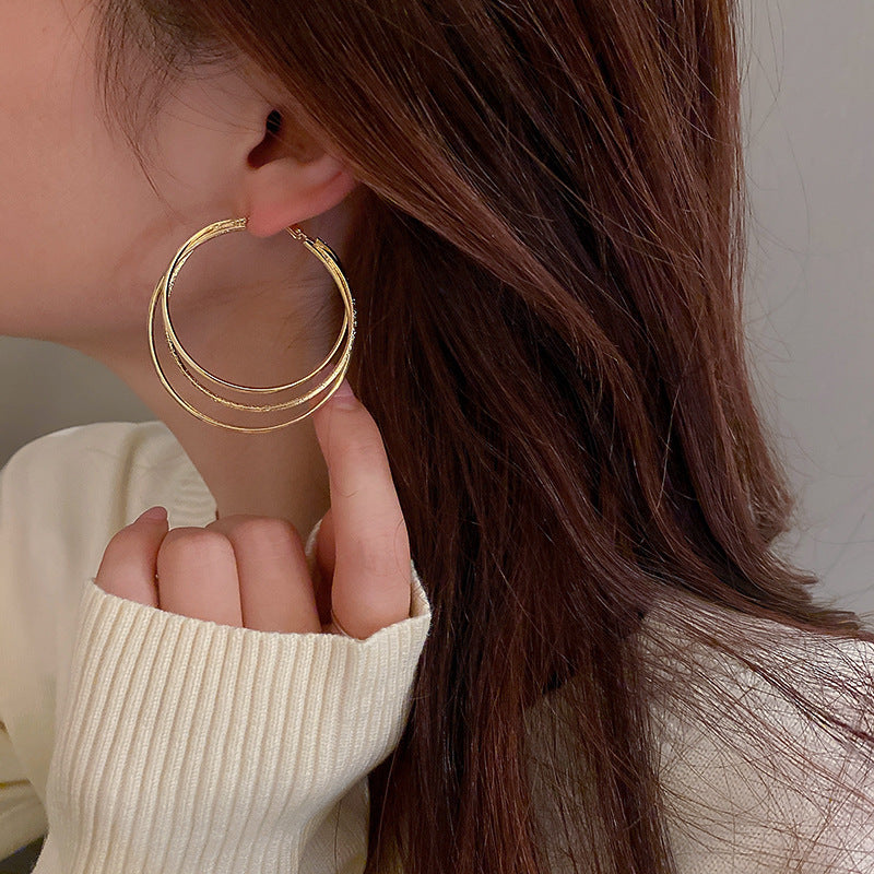 Metal Circle Earrings Cn417