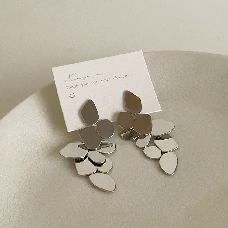 Irregular with Personality Metal Stud Earrings Cn361