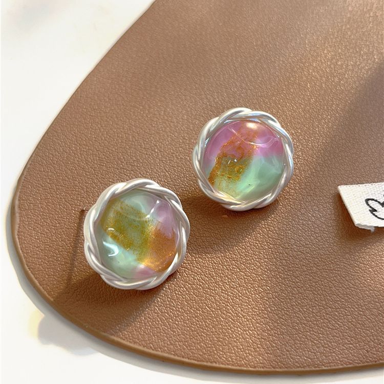 다채로운 버튼 디자인 귀걸이 Cn399