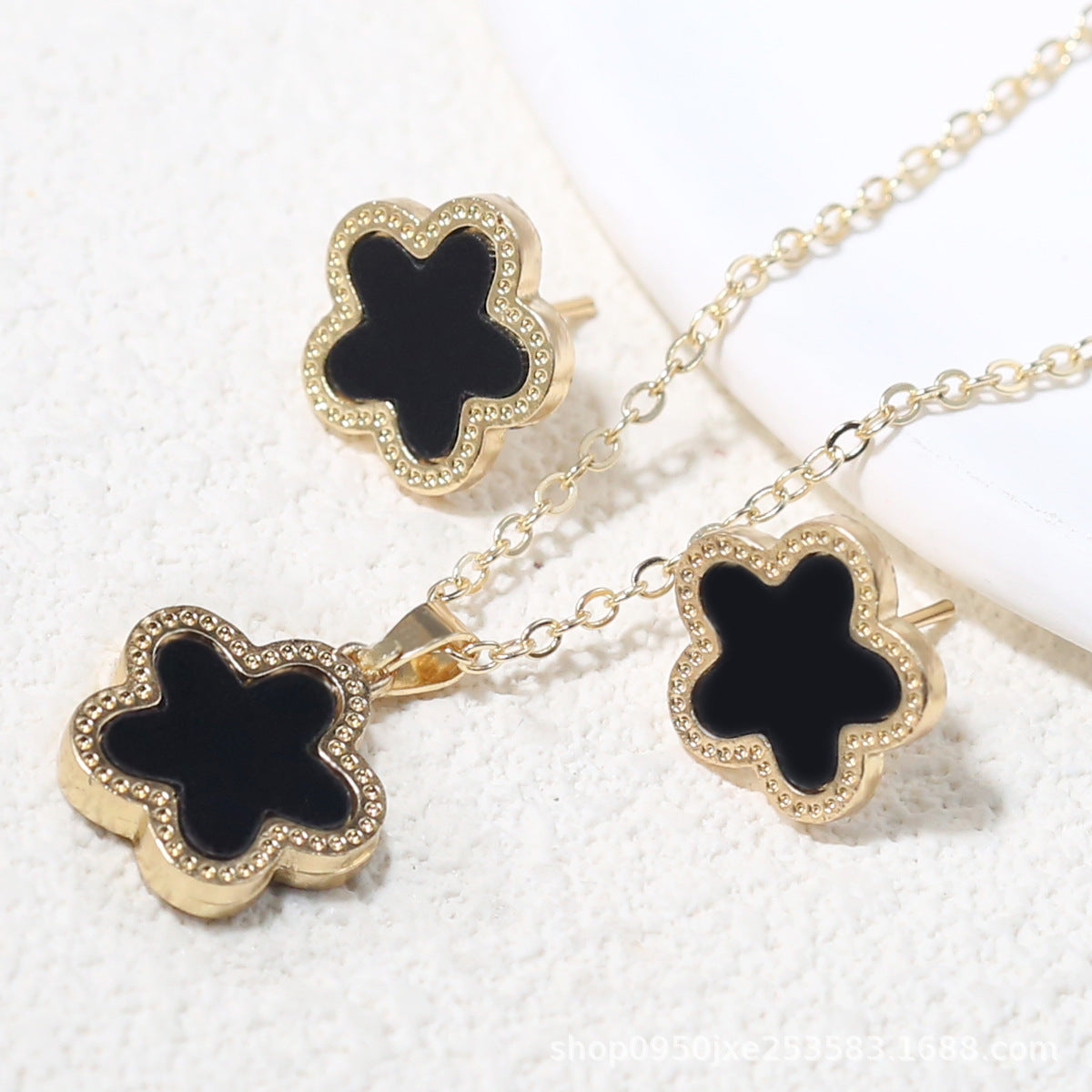 Double-Sided Wide-Brimmed Fritillary Plum Blossom Two-Piece Pendant Necklace Ear Stud Cn0282