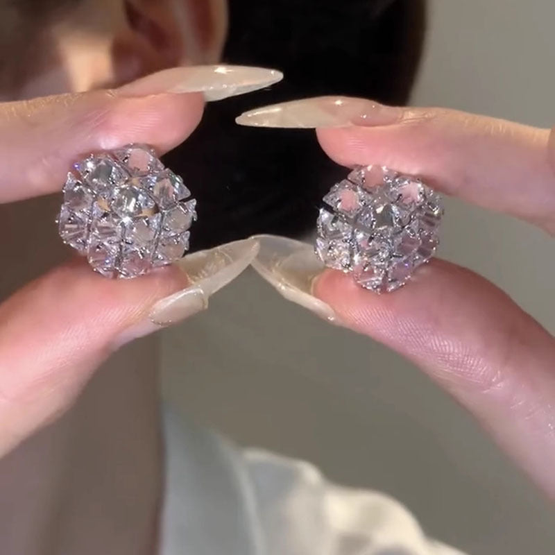 Zircon Three-Dimensional Square Earrings Cn552