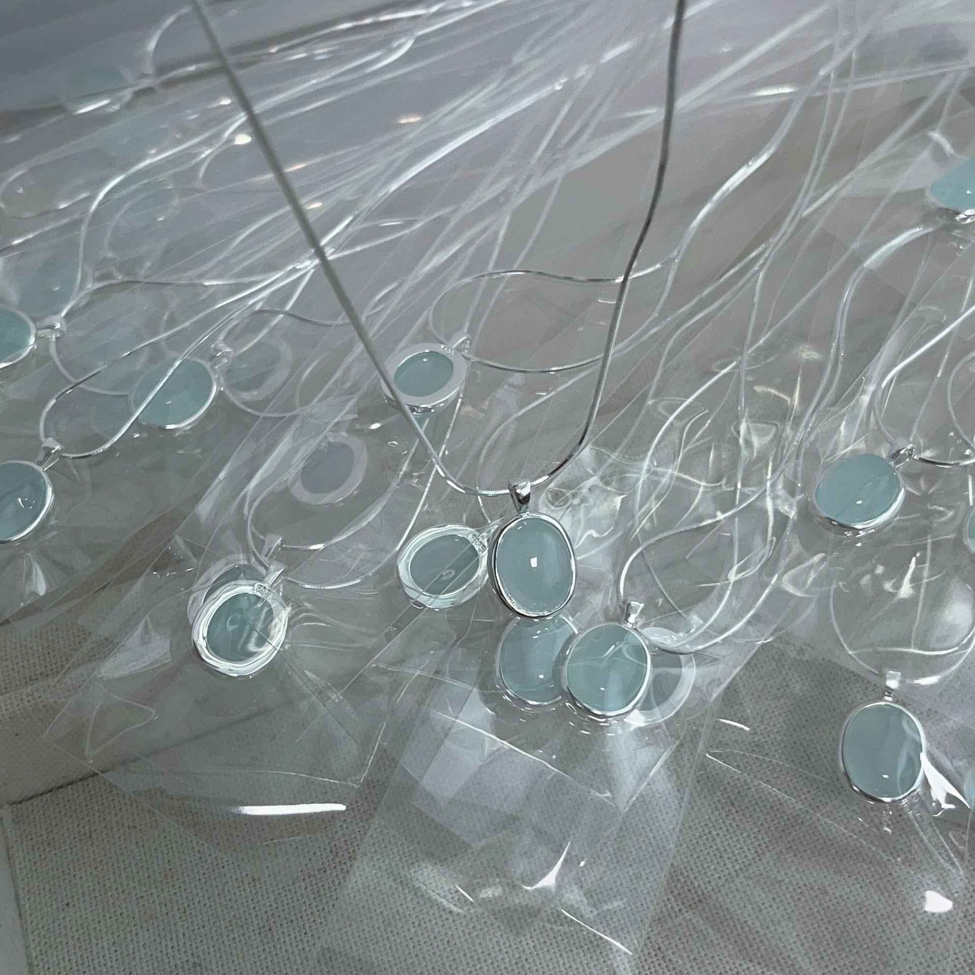 Gökyüzü mavi akik kolye yılan kemik kolye cn327