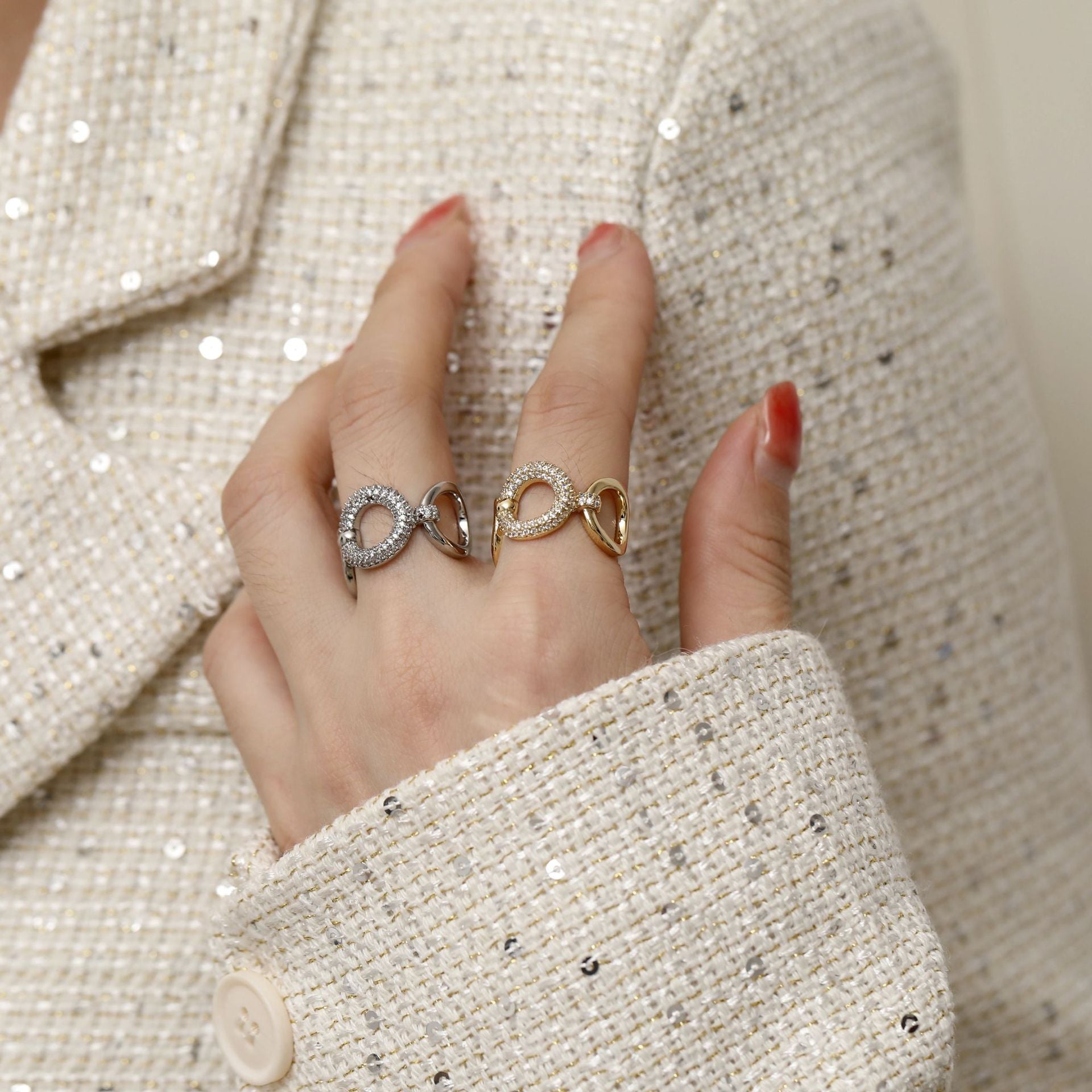 Diamond-Embedded Advanced Cold Wind Open Ring Cn419