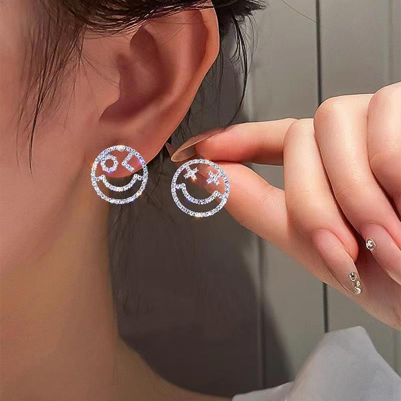 Rhinestone Micro-Inlaid Smiley Face Stud Earrings Cn460