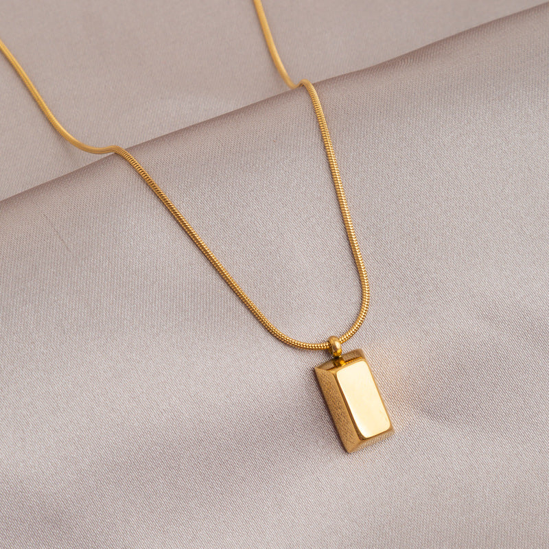 Oval Titanium Steel No Fading Necklace Cn0250