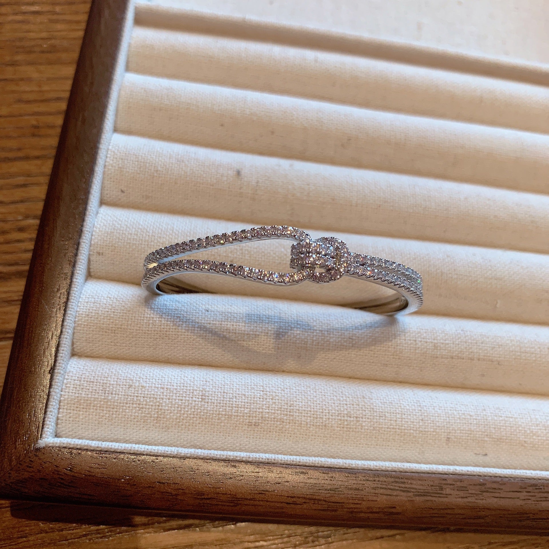 Full Diamond Knotted Bracelet Zircon Niche Bracelet Cn438