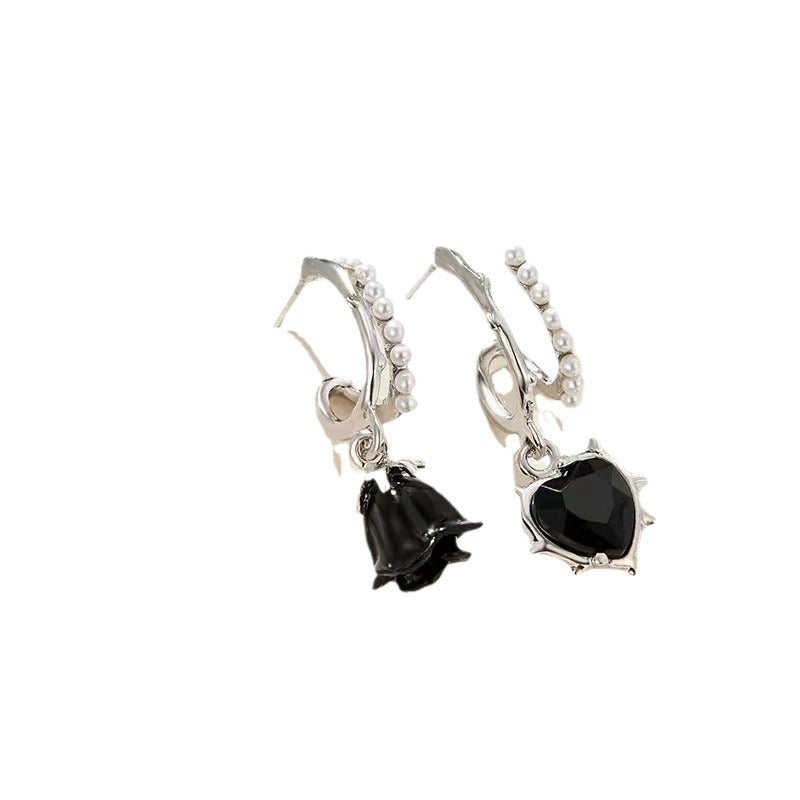 Heart Thorn Rose Vintage Flower Dark Black Earrings Cn519