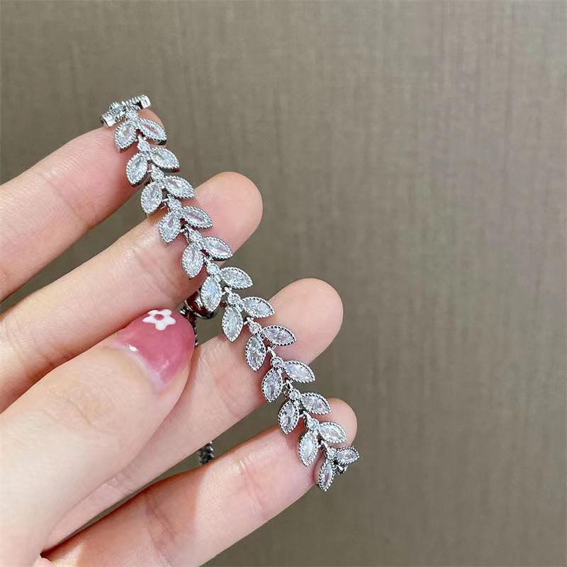 Zircon Wheat Leaves Pull Bracelet Cn0306