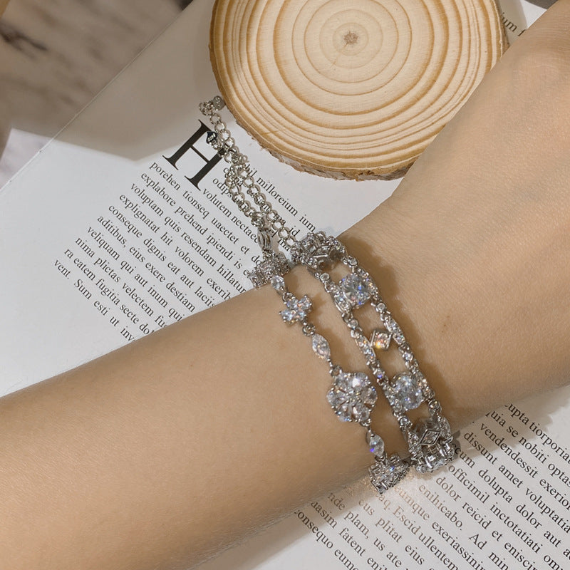 Petal Bracelet Female Cn381