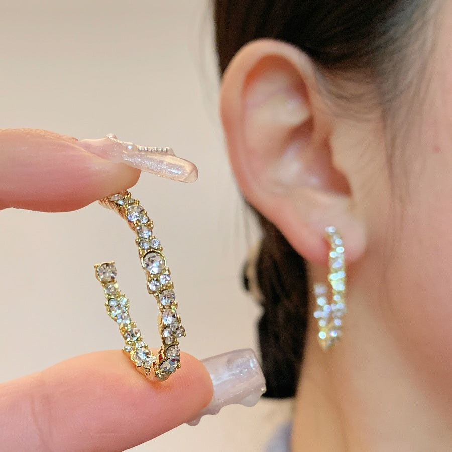 Zircon C- Shaped Earrings Super Flash Diamond Earrings Cn464