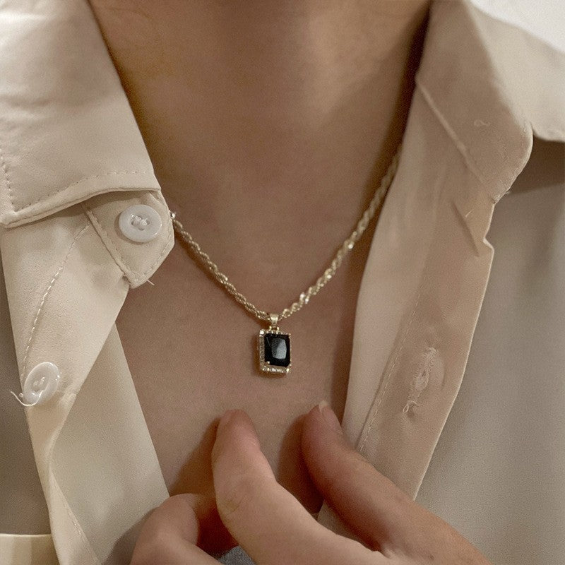 New Trendy Clavicle Chain Special-Interest Design Advanced Sense Cn412