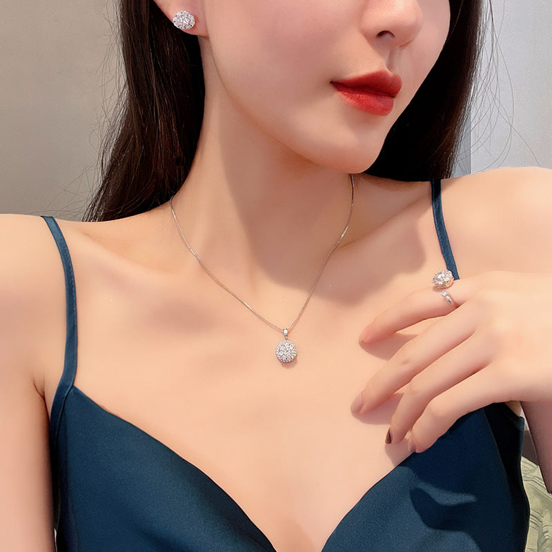 Three-Piece Rotating Earring Ring Cn0091