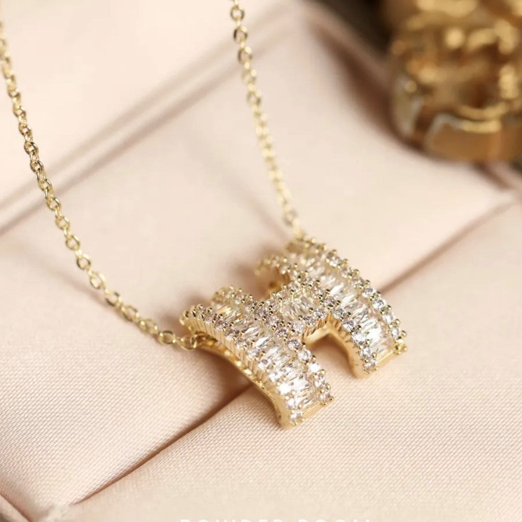 Micro Inlaid Zircon Letter H Necklace Cn426