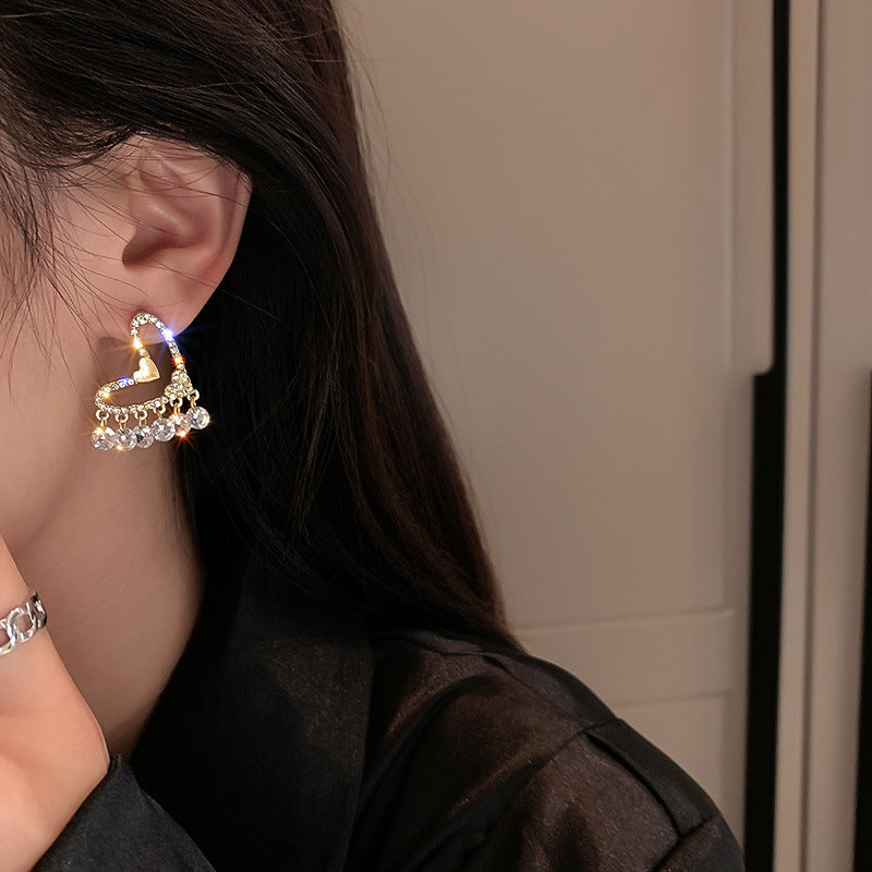 Rhinestone Hollow Heart-Shaped Earrings Cn466