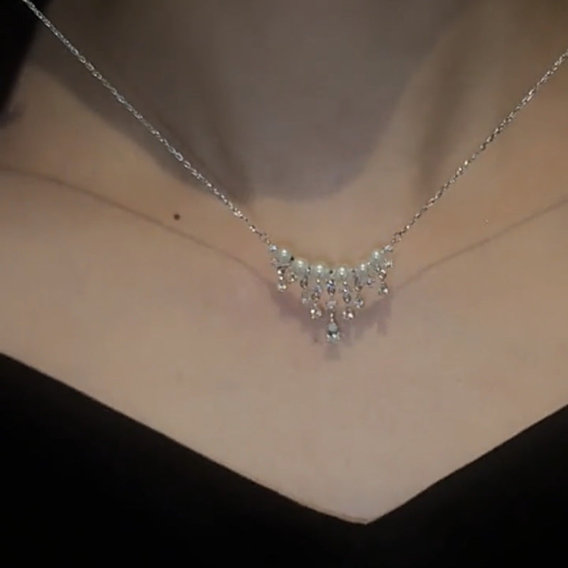 Super Flash Zircon Niche Clavicle Chain Cn0315