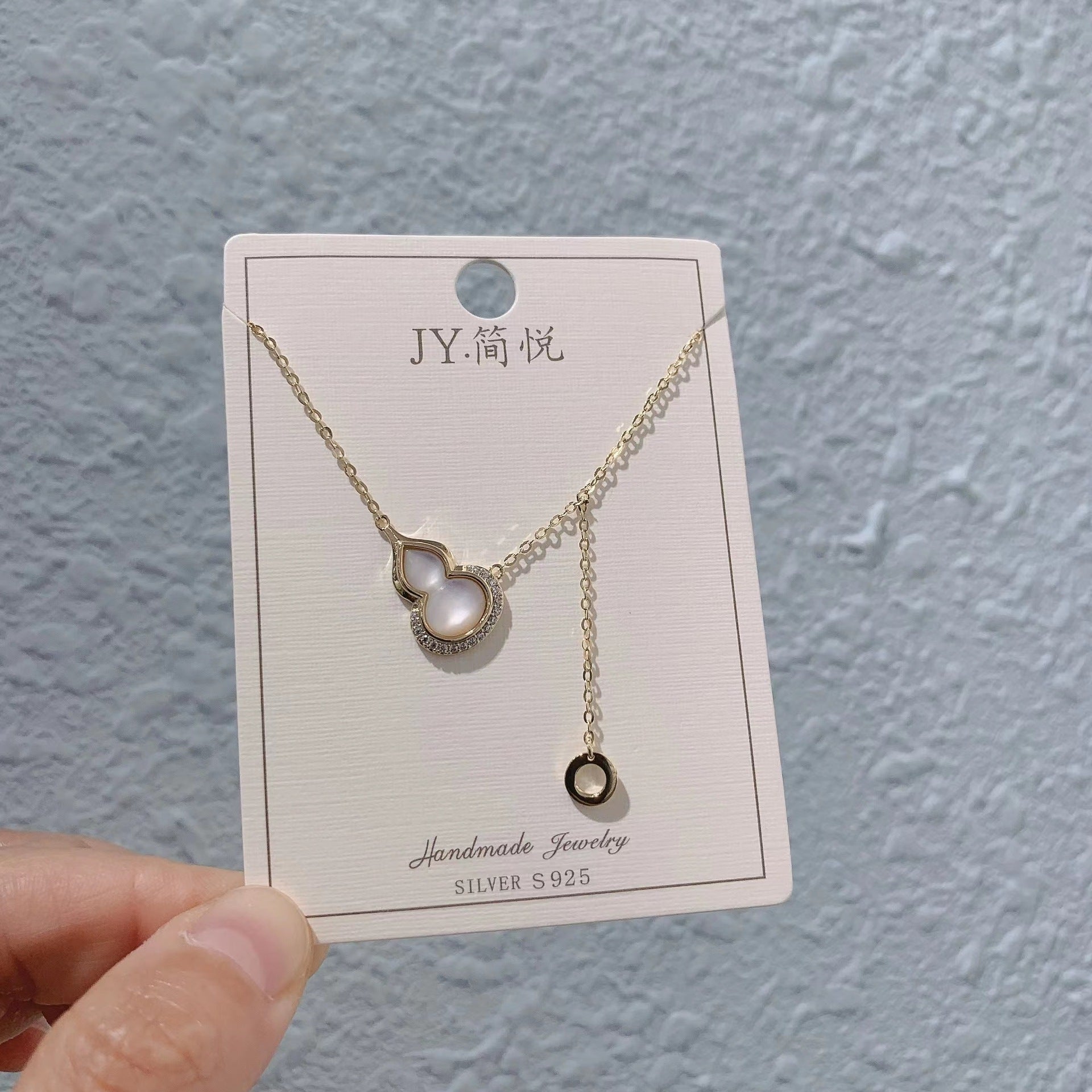 Natural Fritillary Gourd Clavicle Chain Necklace Cn472