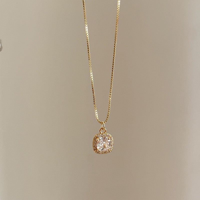 New Trendy Clavicle Chain Special-Interest Design Advanced Sense Cn412