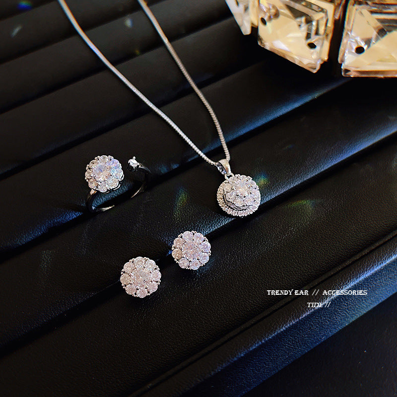 Three-Piece Rotating Earring Ring Cn0091