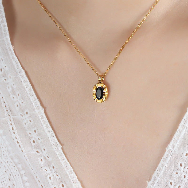 Black Zircon Pendant Geometric Clavicle Chain Cn0298