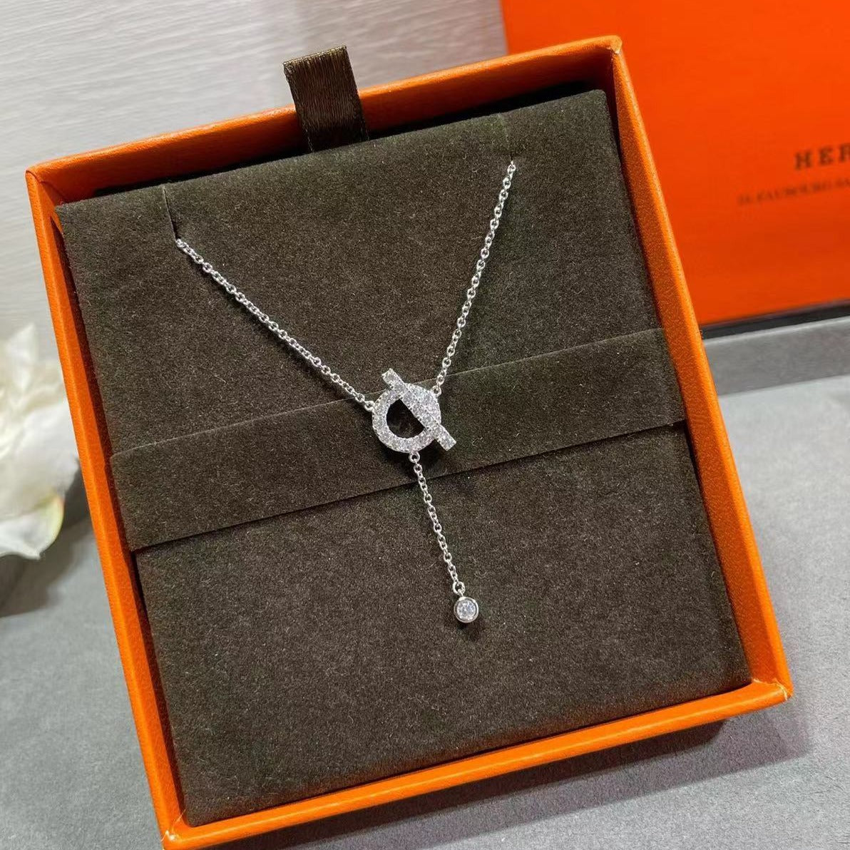 Women's Letter Full Diamond Circle Clavicle Chain Cn442