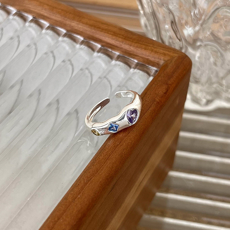 Irregular Matte Color Heart-Shaped Zircon Ring Cn0305