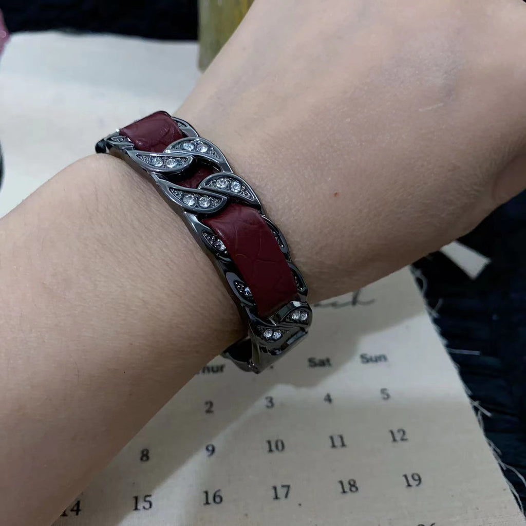 Trendy Cool Dignified Hollow Open Elastic Yellow Bracelet Wine Red Leather Braided Bracelet Cn569