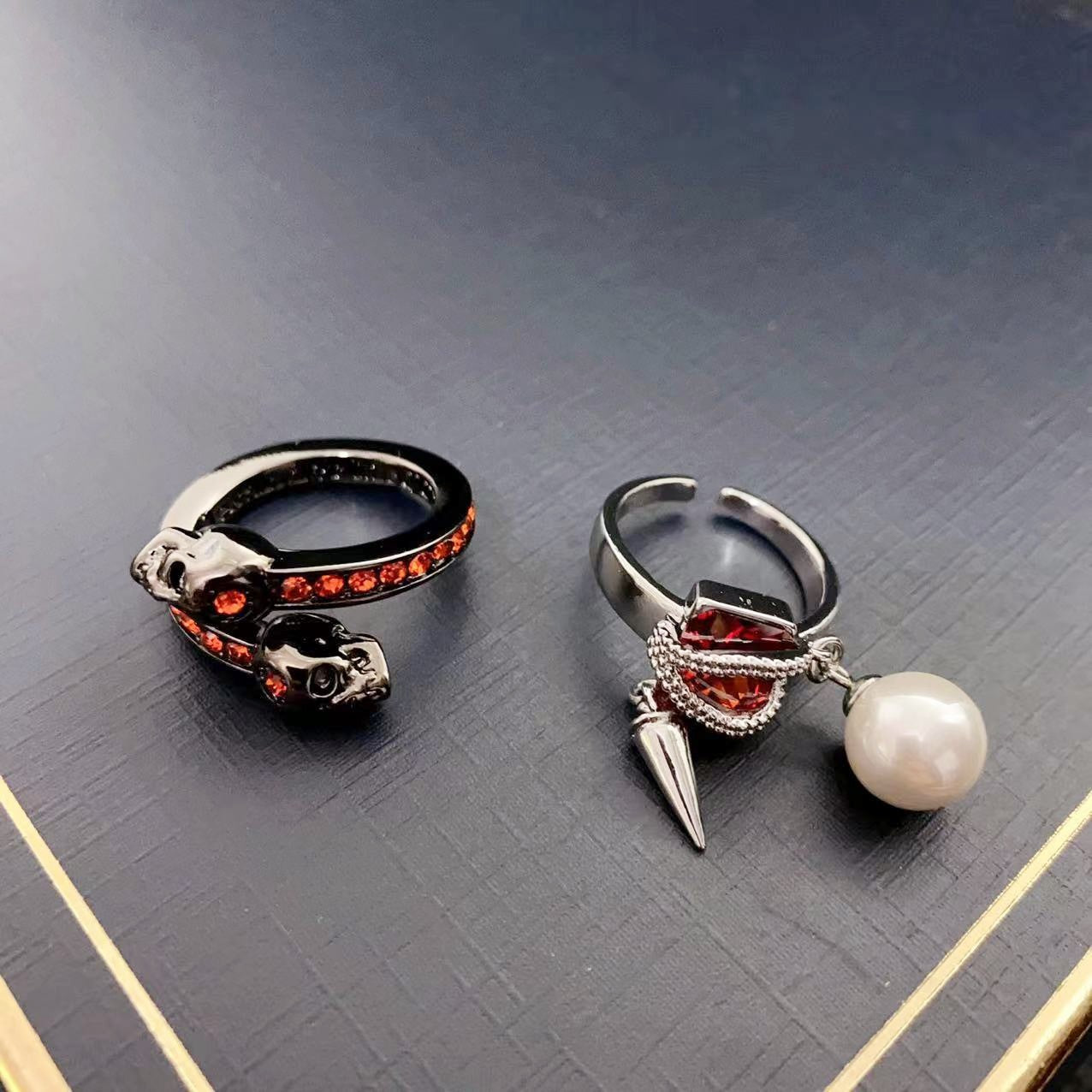 Sweet Cool Inlaid Zirconium Pearl Pendant Skull Ring Opening Cn570