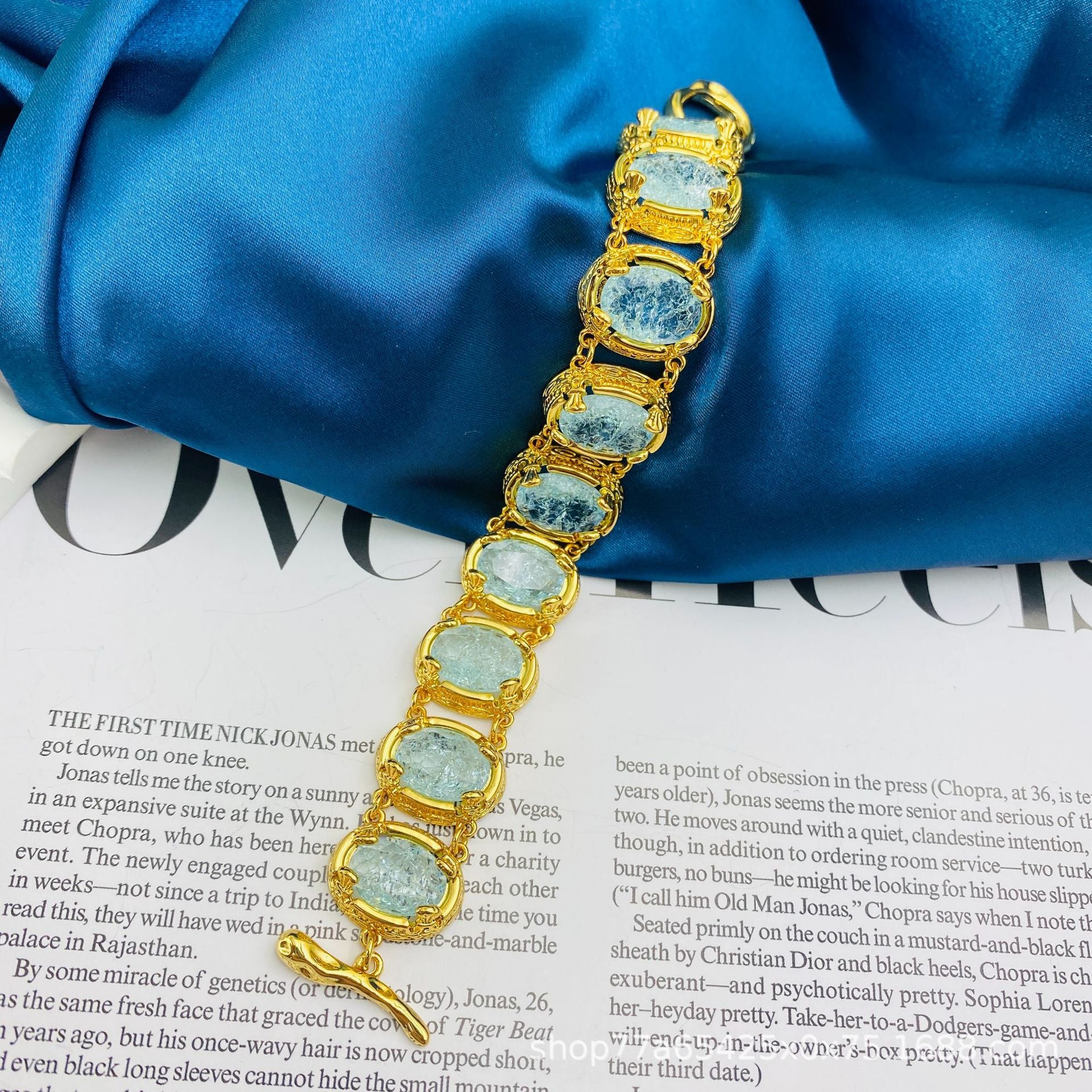 Retro Stud Earrings Gold-Plated Oval Gem Graceful Earrings Cn568