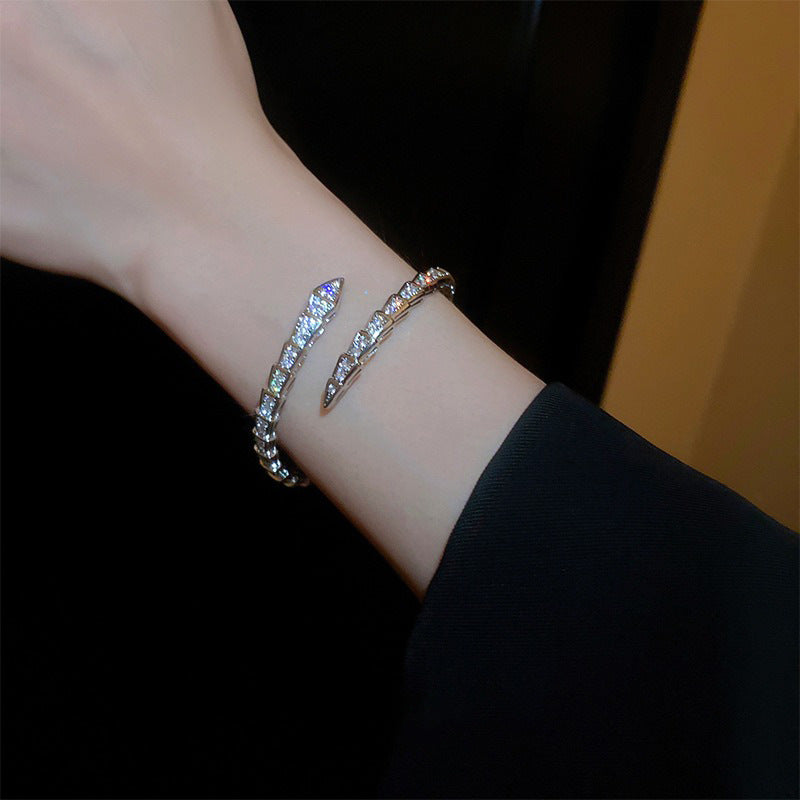 Zircon Serpentine Open-Ended Bracelet Cn343