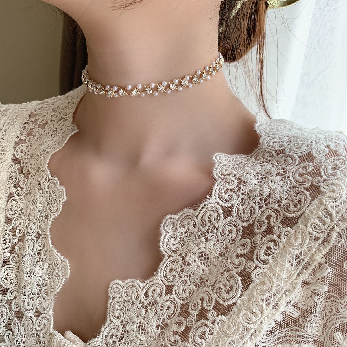 Rhinestone Pearl Geometric Necklace Clavicle Chain Cn493