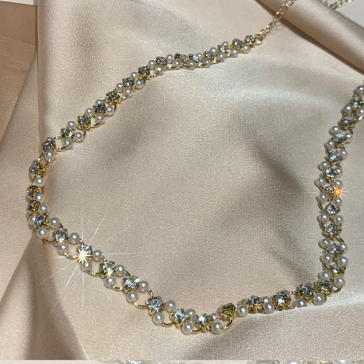 Rhinestone Pearl Geometric Necklace Clavicle Chain Cn493