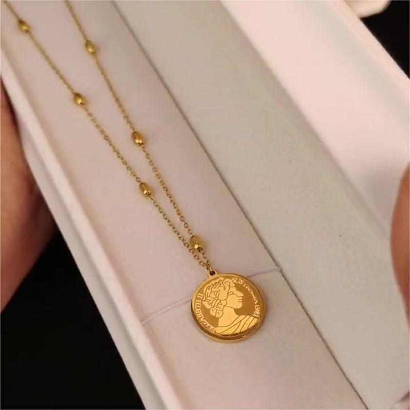 Queen's Head Necklace Cn0270