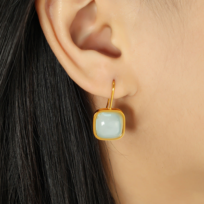 Light Green Jade Earrings Necklace Cn554