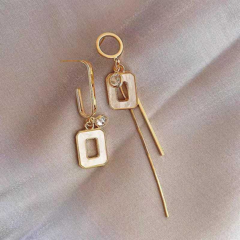 925 Silver Needle Asymmetric Geometric Ear Studs Cn548