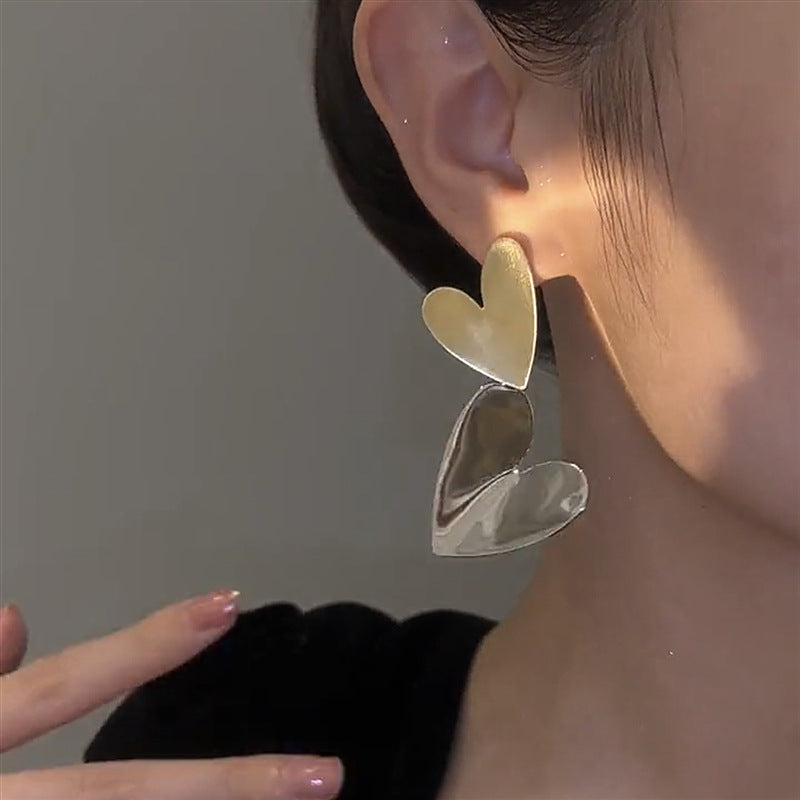 Drei dimensionale Metall liebe gebürstet Ohr stecker Cn352