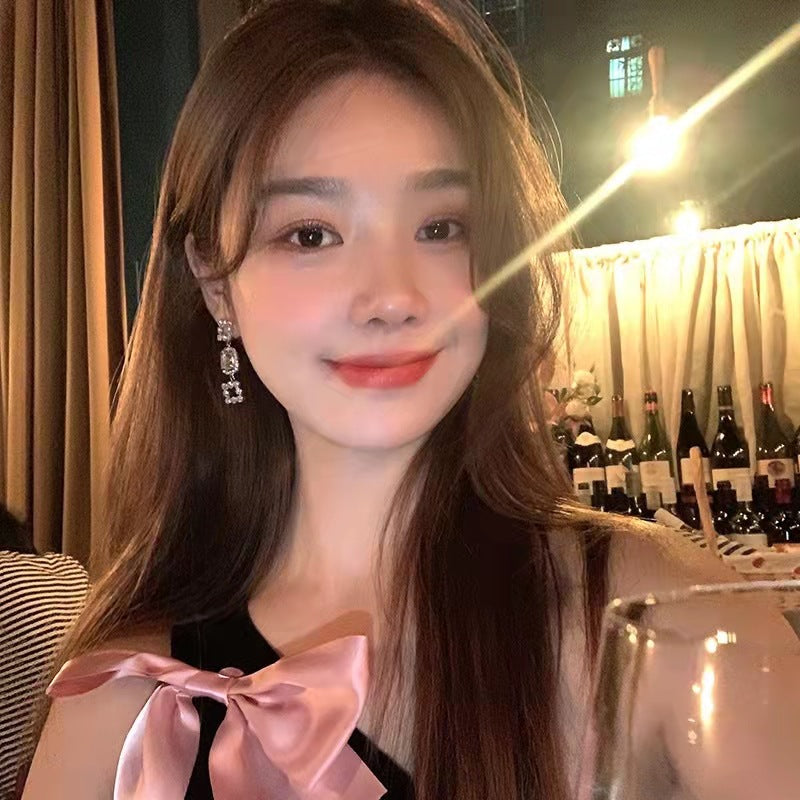 Diamond-Embedded Unique Niche Design Ear Studs Earrings Wholesale Cn523