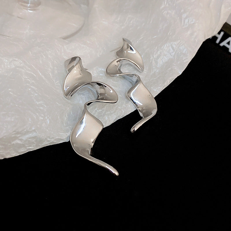 Gümüş iğne düzensiz geometrik çözgü küpe cncn