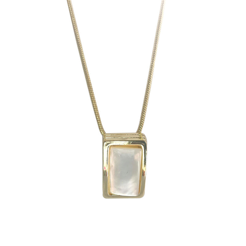 Rectangular Square Shell Necklace Cn557